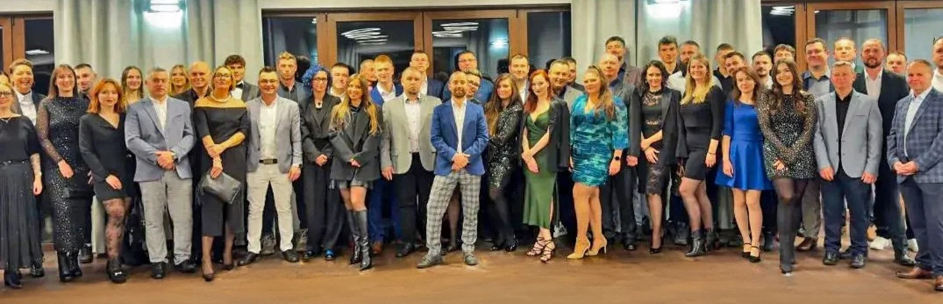 Zespół 50 specjalistów